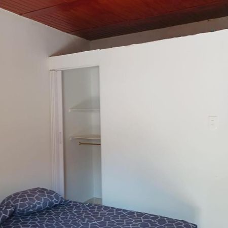 Hostal Arambulo Villavieja Exteriör bild